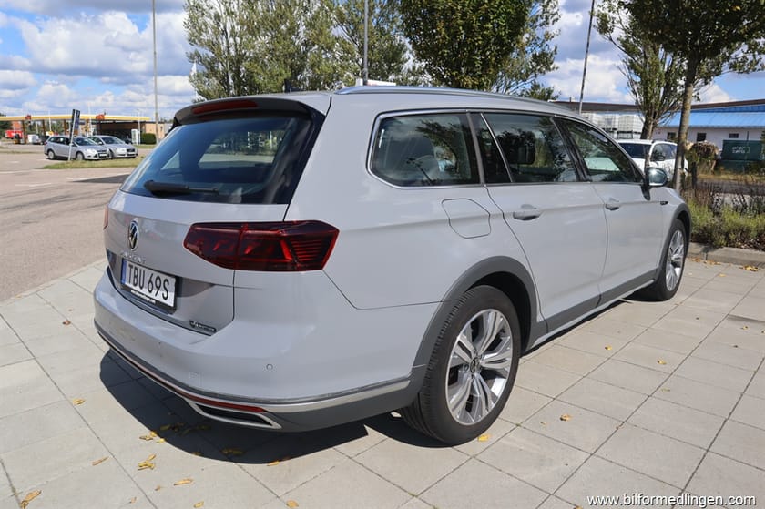 Bild 3 av Volkswagen Passat Alltrack 2.0 TDI 4Motion 200hk Aut Momsbil 1 ägare Navi Drag