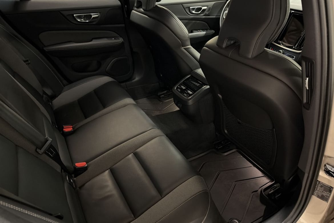 Volvo V60 2023 - miniatyr 15