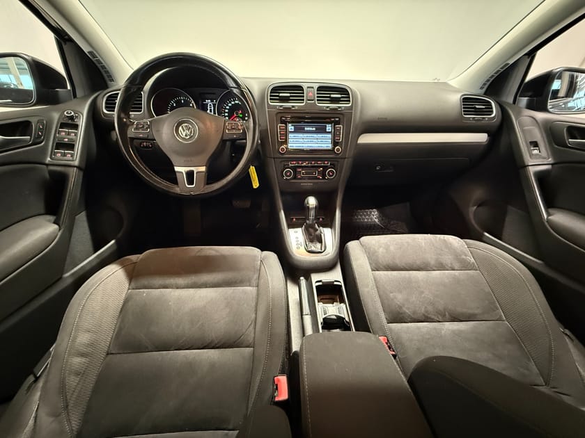 Bilde 5 av Volkswagen Golf 5-dørs 1,6 105hk DSG Highline Cruise/Radio/S+V/EU OK!