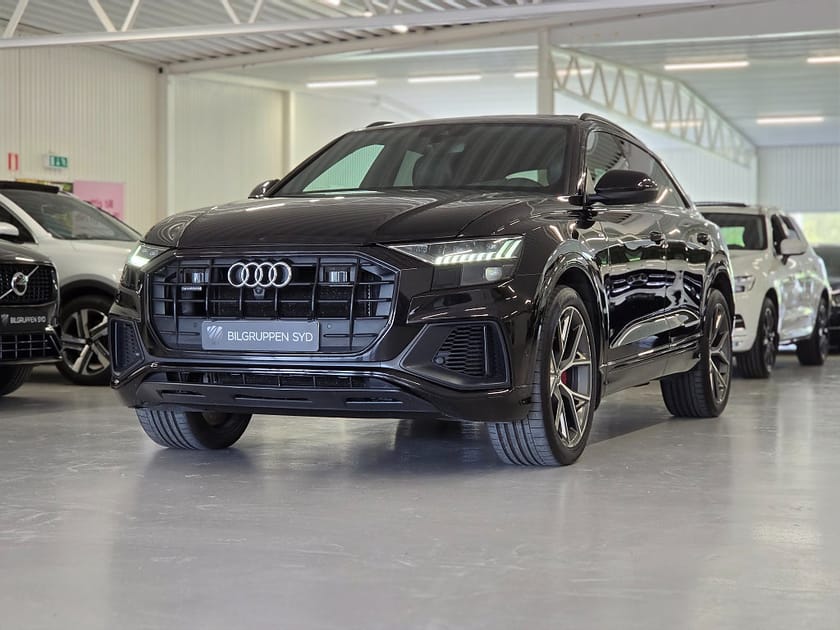Bild 3 av Audi Q8 50 TDI quattro Quattro|S line|Panorama|B&O|Luftfjädring|Drag|