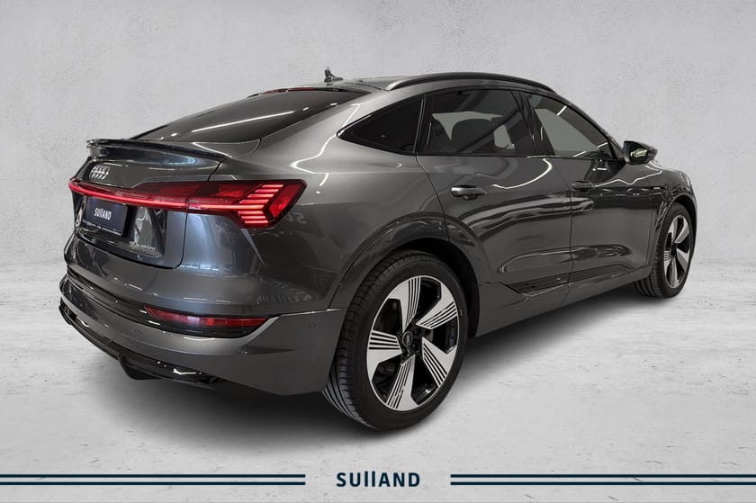 Bilde 5 av Audi e-tron Sportback 55 quattro Quattro/S-LINE/SortOptikk/Matrix/360-Cam/ACC/Krok
