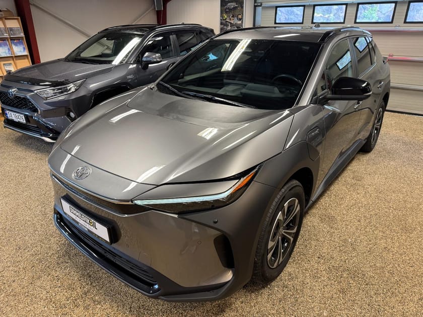 Bilde 2 av Toyota bZ4X AWD Active Tech