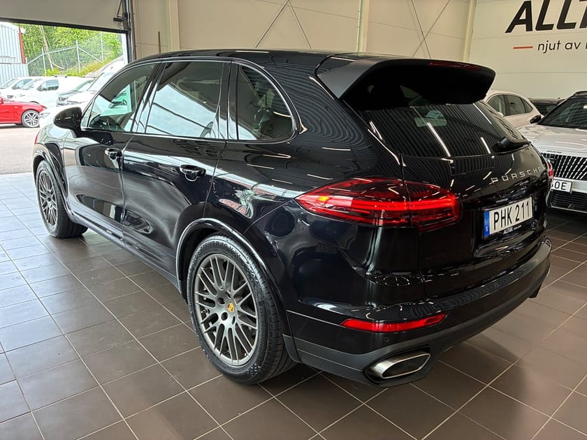 Bild 5 av Porsche Cayenne Diesel TipTronic S Platinum Edition PASM/Värmare/PDLS+