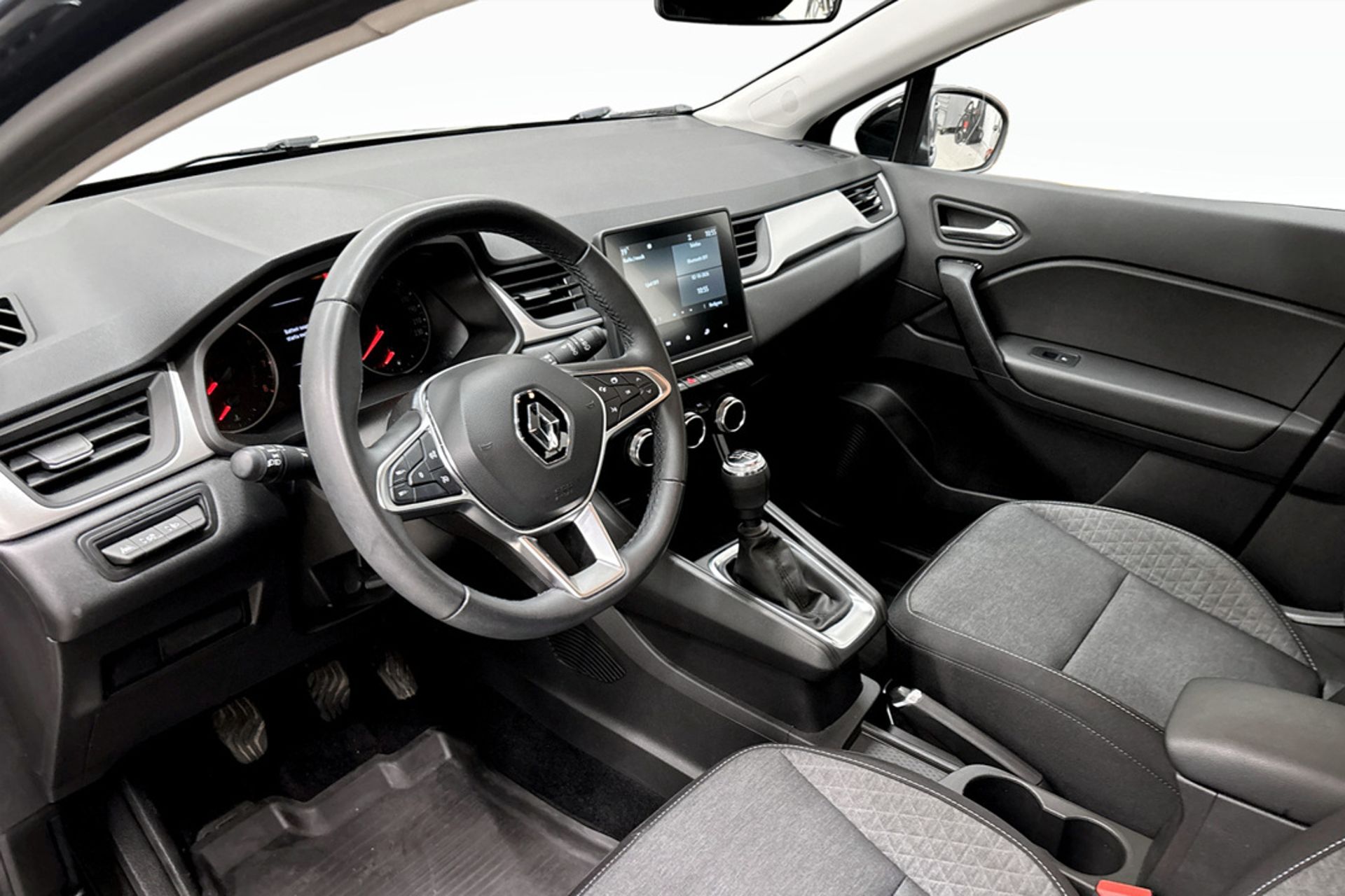 Renault Captur 1.0 TCe 2023, bild 5/9