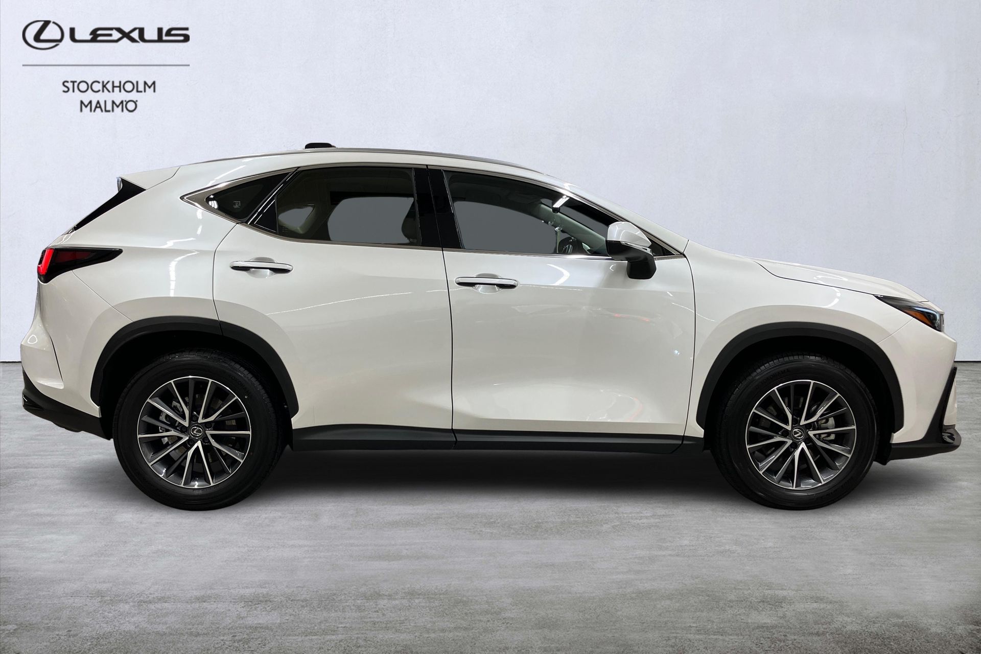 Lexus NX 350h Comfort 242hk Drag P-värm 2025, bild 4/10