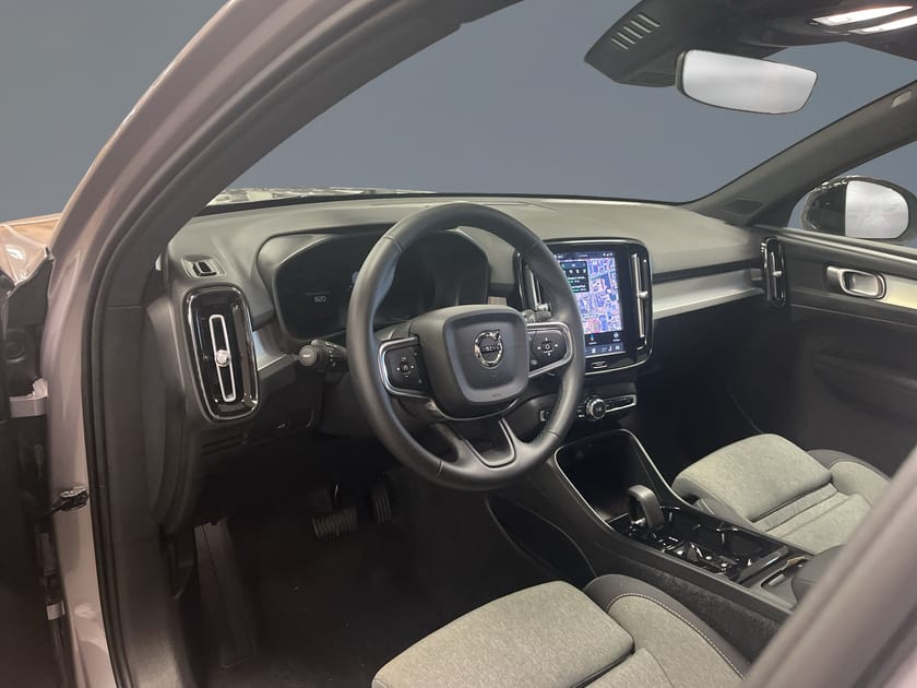 Bild 5 av Volvo XC40 B4 FWD Bensin Plus Dark//Adaptiv Farthållare//Kamera//