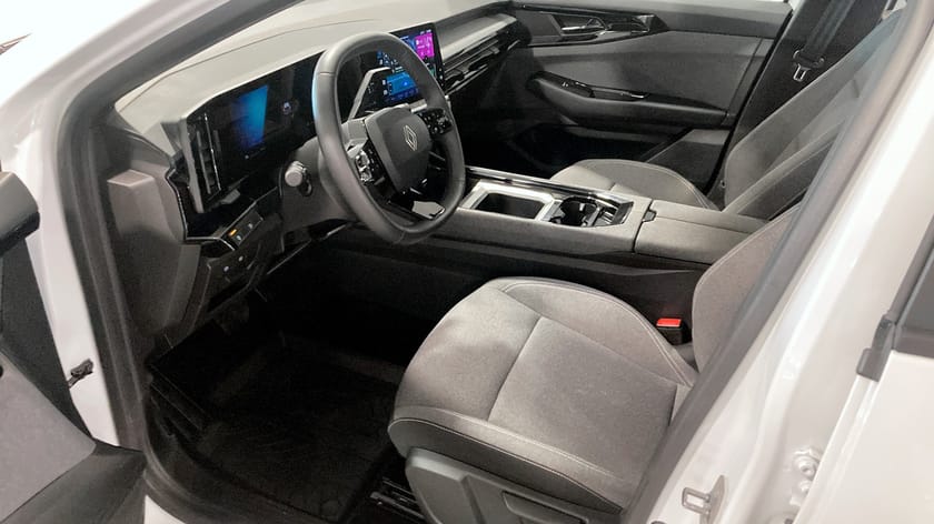 Bild 4 av Renault Austral EVOLUTION 1.3 TCe XTRONIC-CVT, 158hk
