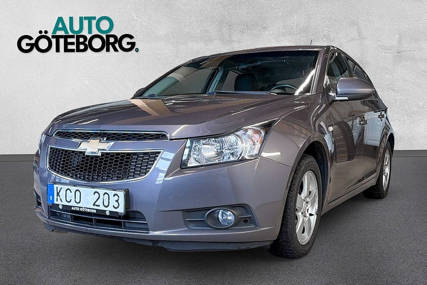 Bild 1 av Chevrolet Cruze Halvkombi 1.6 Dragkrok Fullservad  AUX Nybesiktigad