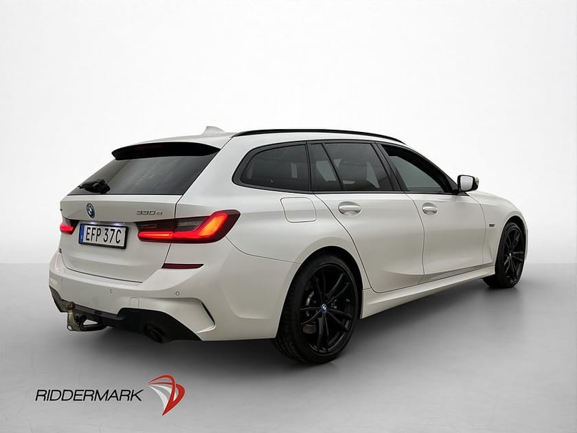 Bild 4 av BMW 330e xDrive Touring 330 292hk M Sport Cockpit H/K Navi Drag