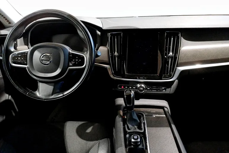 Volvo V90 Cross Country