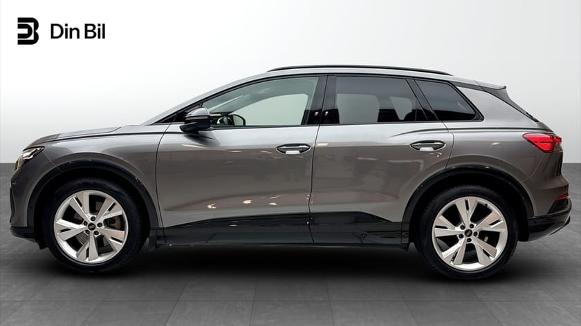 Bild 3 av Audi Q4 50 e-tron quattro 299HK NAV Backkamera Black Optik