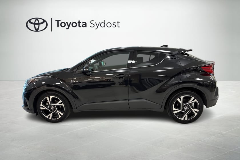 Bild 3 av Toyota C-HR Hybrid X-Edition JBL Teknikpaket Automat 360 kamera Navigation Rattvärme mm.
