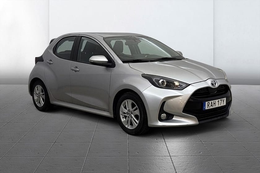 Bild 3 av Toyota Yaris Hybrid Aut Kamera Filassist AdaptivFH MOMS 116hk