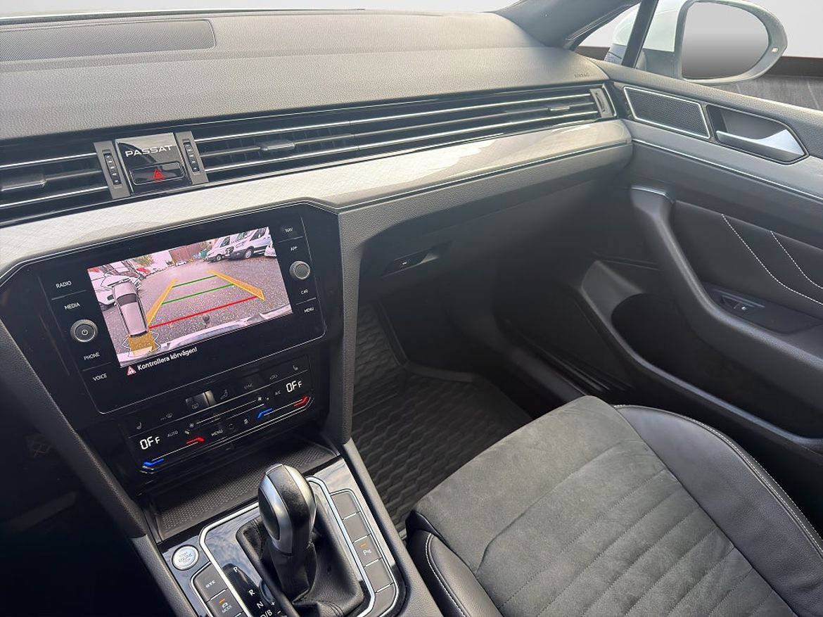 Volkswagen Passat Sportscombi GTE, bild 11 av 18