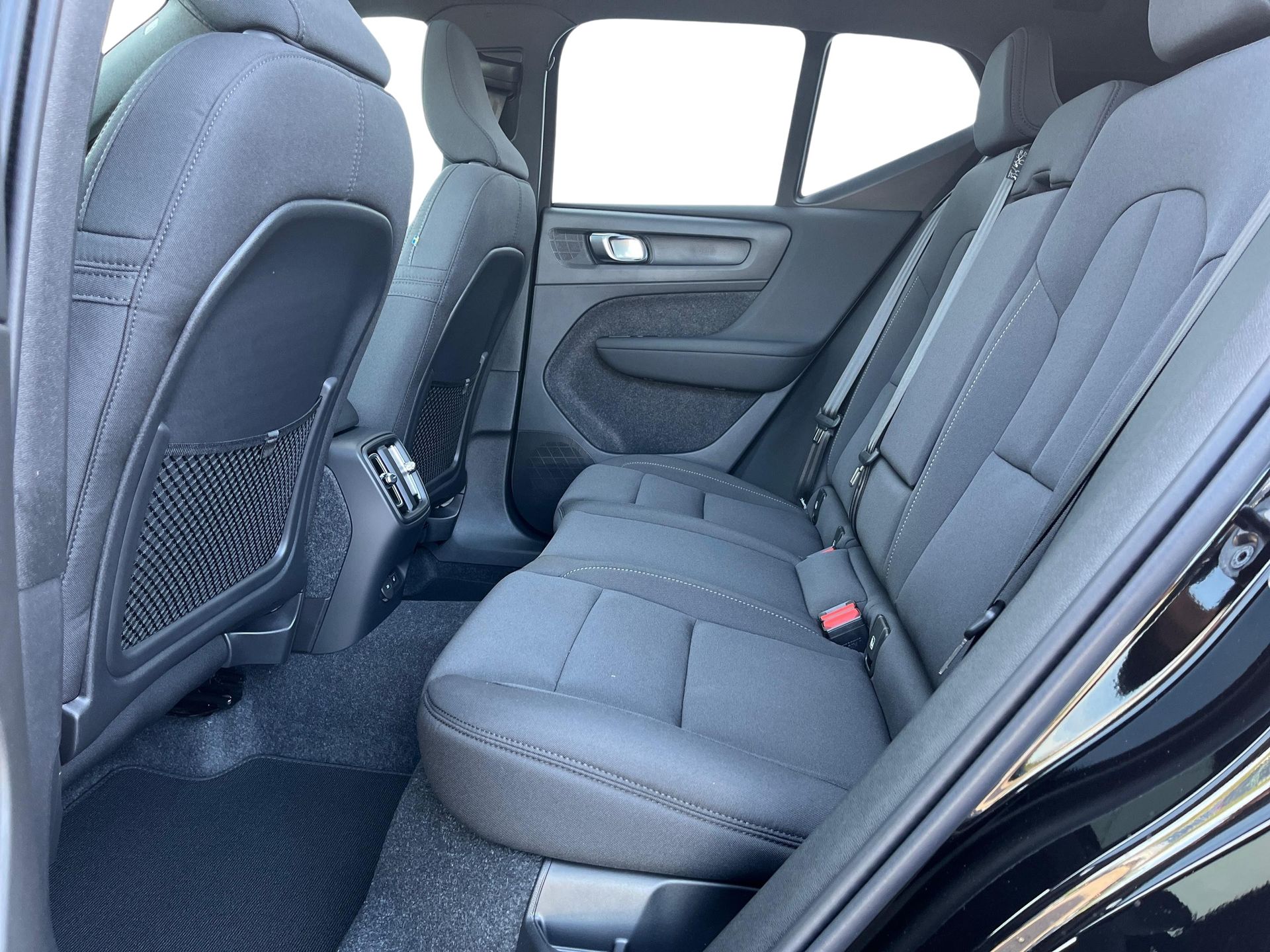 Volvo EX40 2027, bild 6/10