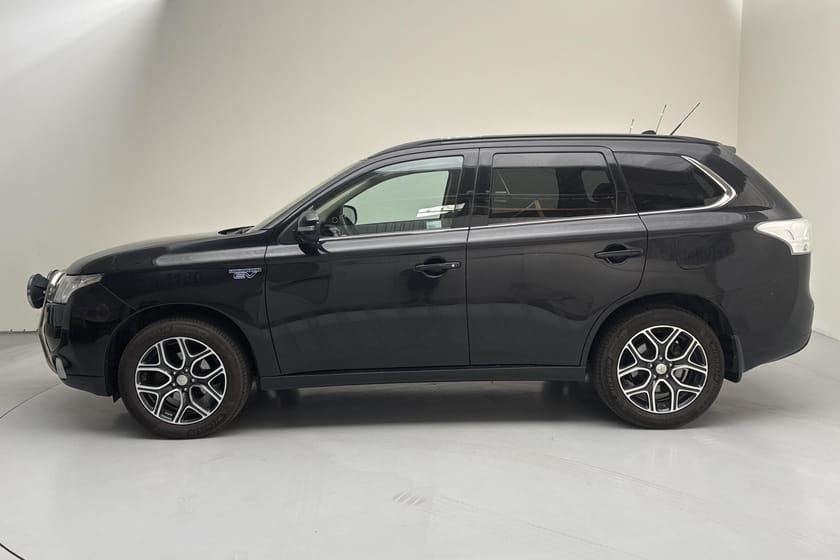 Bild 2 av Mitsubishi Outlander PHEV 2.0 Plug-in Hybrid 4WD (203hk) Business
