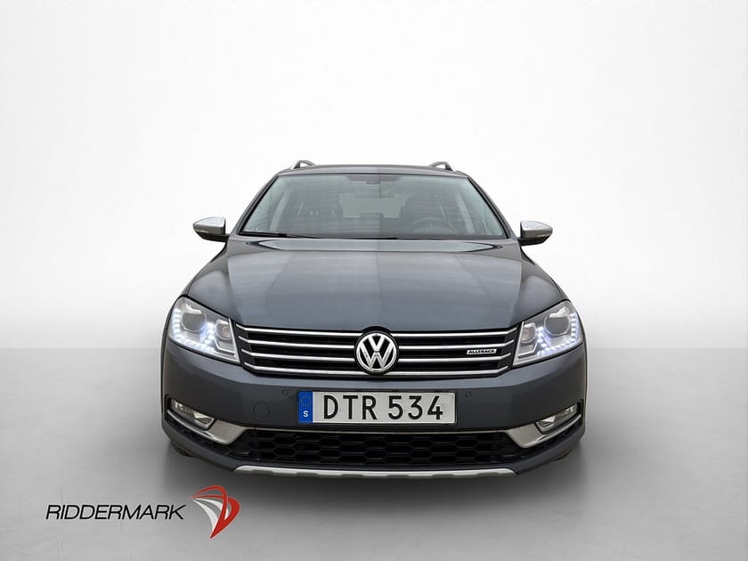 Bild 2 av Volkswagen Passat Alltrack 2.0 TDI 4M Kamera P-Värmare Skinn