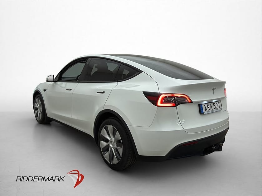 Bild 5 av Tesla Model Y Long Range AWD Dragkrok Rattvärme Svensksåld