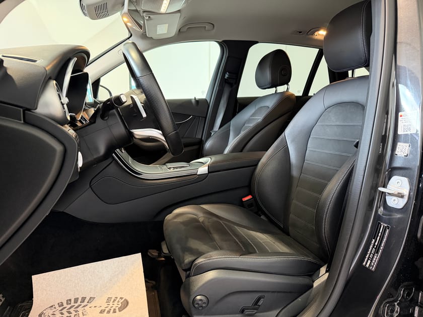 Bilde 5 av Mercedes-Benz GLC 300 e 4MATIC / AMG LINE / AIRMATIC / HENGERFESTE