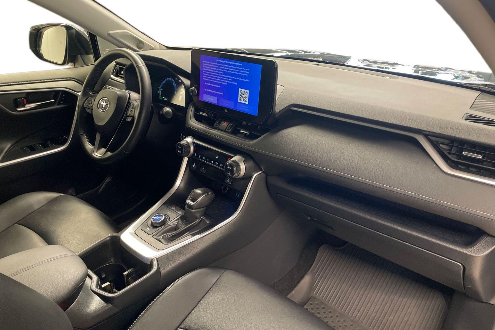 Toyota RAV4 2023, bild 7/10