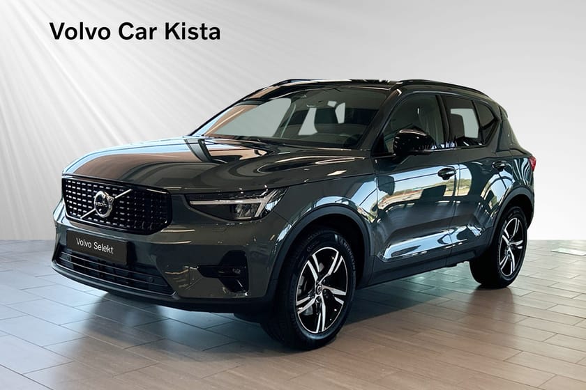 Bild 1 av Volvo XC40 B3 FWD Bensin Plus Dark 360Kamera