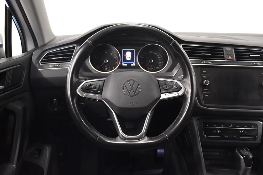 Bild 2 av Volkswagen Tiguan 1.5 TSI Aut B-kam P-värm Rattv AdaptivF Drag 150hk