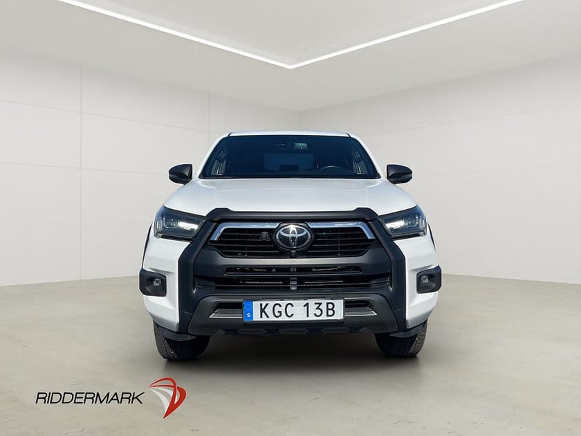 Bild 5 av Toyota Hilux Dubbelhytt Invincible 2.8 4WD M-Värmare Drag JBL Kåpa Moms