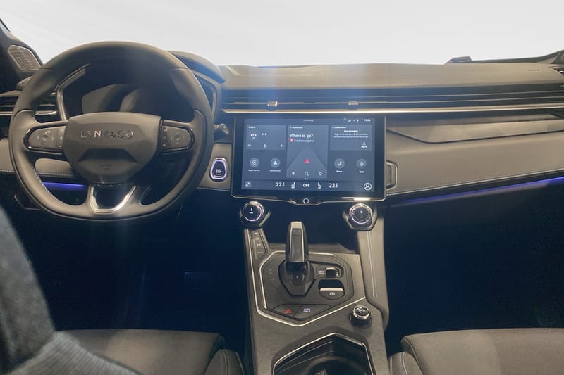 Lynk & Co 01 PHEV