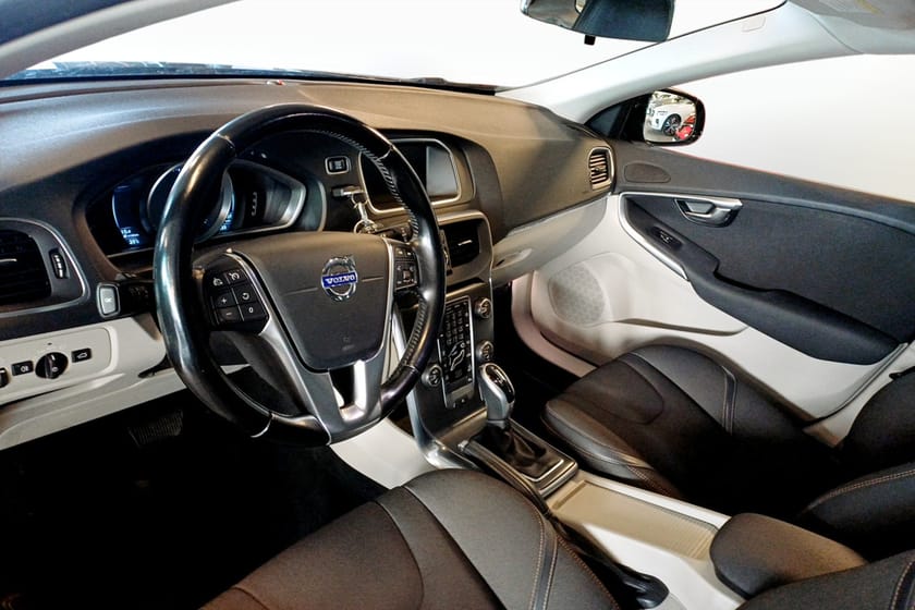 Bild 5 av Volvo V40 Cross Country T4 AWD Momentum BE