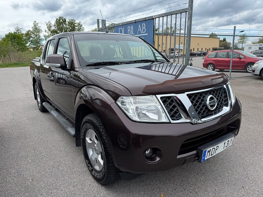Bild 1 av Nissan Navara Dubbelhytt 2.5 dCi 4x4 190hk Euro 5|Sov|DRAG|
