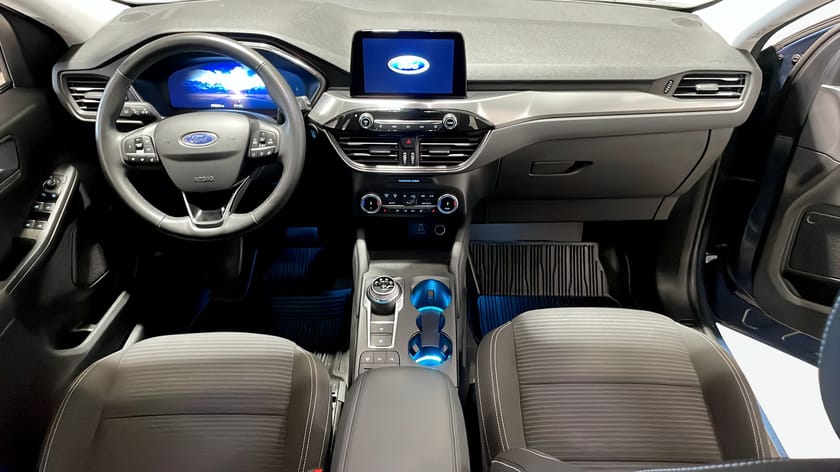 Bild 4 av Ford Kuga Plug-In Hybrid 2.5 FWD 225HK Titanium B-Kamera