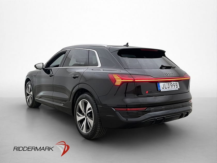 Bild 5 av Audi Q8 55 e-tron quattro S-Line Panorama B&O-Ljud 360°