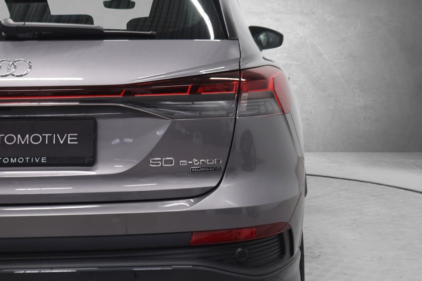 Bilde 3 av Audi Q4 50 e-tron quattro Adv. Business edition
