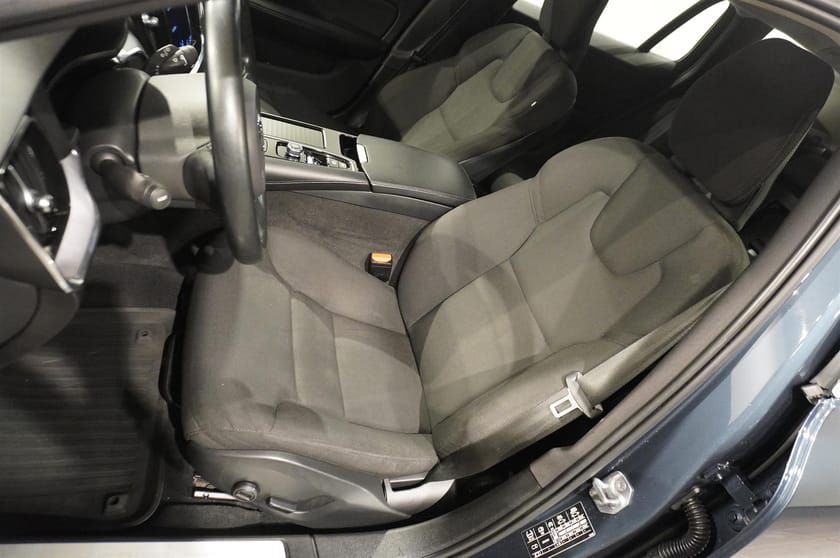 Bild 4 av Volvo V60 Recharge T6 AWD Drag Pilot Assist Kamera