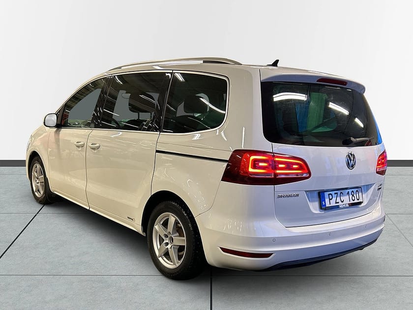 Bild 5 av Volkswagen Sharan 7-seater 7-sits 2.0 TDI 4Motion Kamera/P-Värm/SoV-Däck/M-Värm