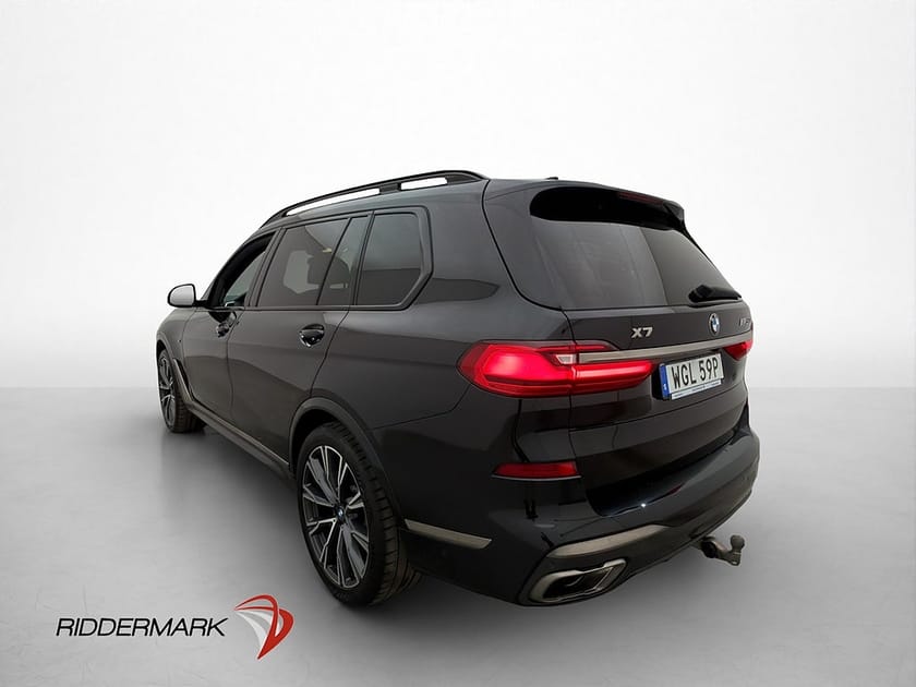 Bild 5 av BMW X7 M50i xDrive 7-sits Sky Lounge B&W Luftfj 360° Laser