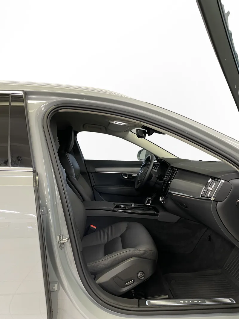 Bild 15 av 16 – Volvo V90 T6 Core Edition II