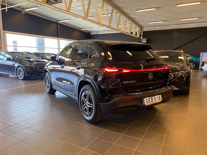 Bild 4 av Mercedes-Benz EQA 250+ AMG-Line Advanced