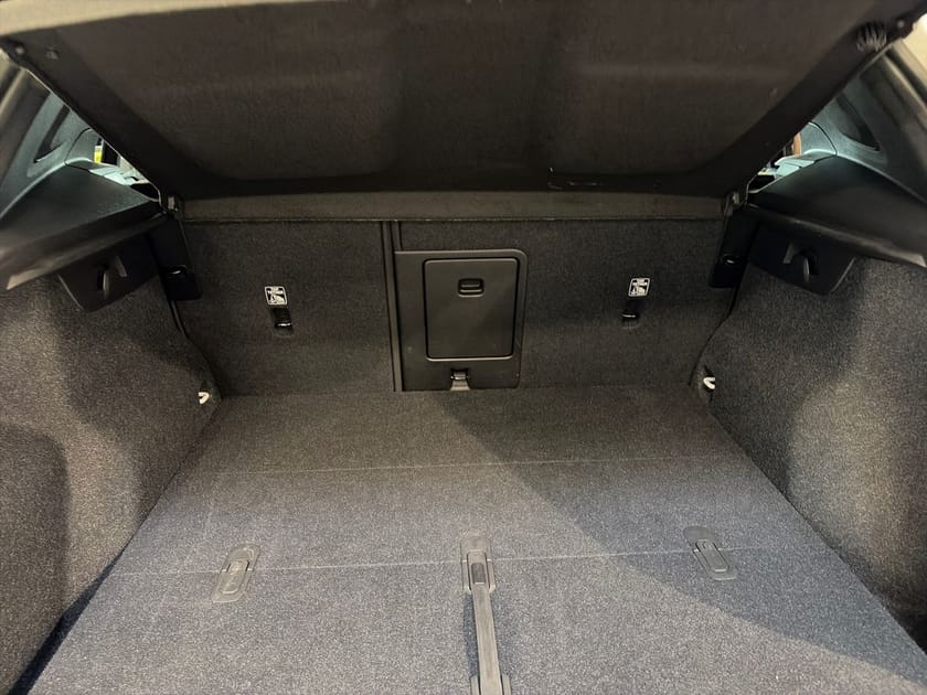 Bild 5 av Volvo EX40 Single Motor Extended Range ExtendedRange Plus SE⚪