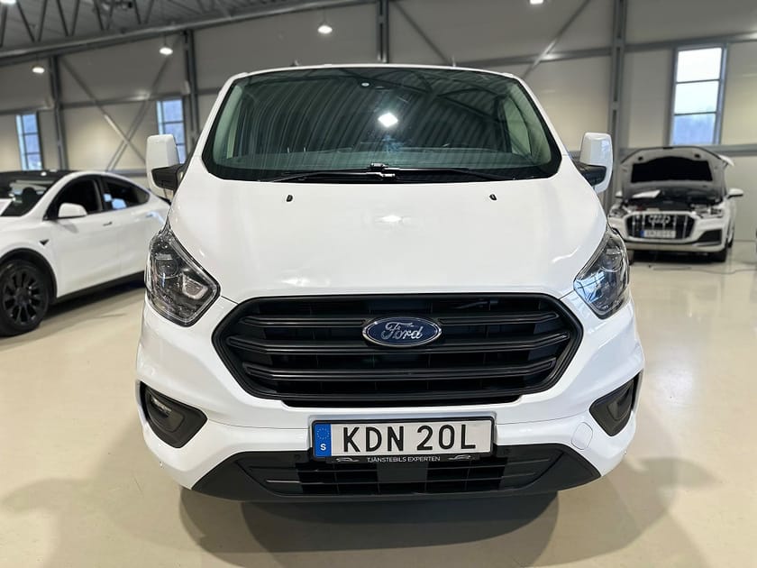 Bild 2 av Ford Transit Custom 300 Skåp L2 2.0 EcoBlue Drag/Värmare/Inredning