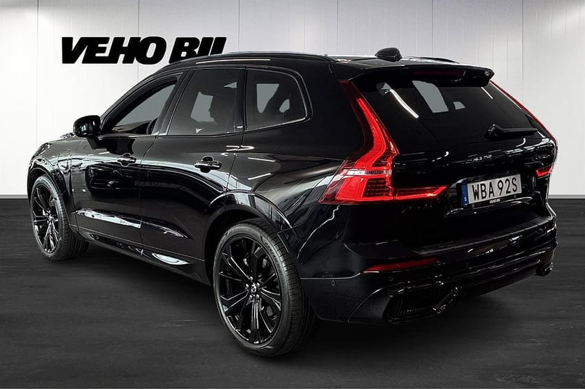 Bild 4 av Volvo XC60 Recharge T8 AWD Ultimate Dark Lufjädring B&W 360° Pano