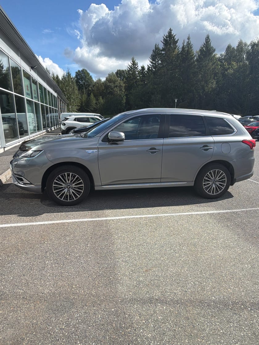 Bilde 1 av Mitsubishi Outlander PHEV