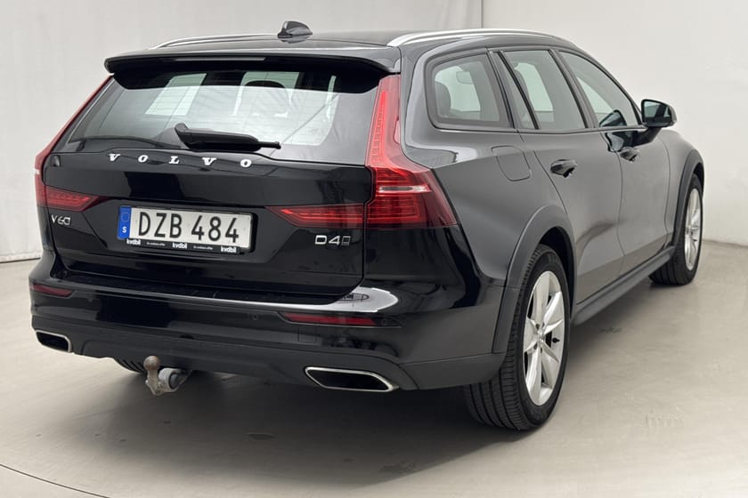 Bild 3 av Volvo V60 Cross Country D4 AWD (190hk) Edition värmare