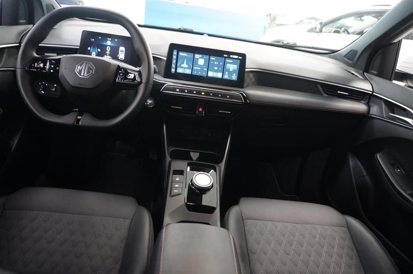 Bild 5 av MG 3 Hybrid+ Luxury HEV 1.5 Black 194 hk