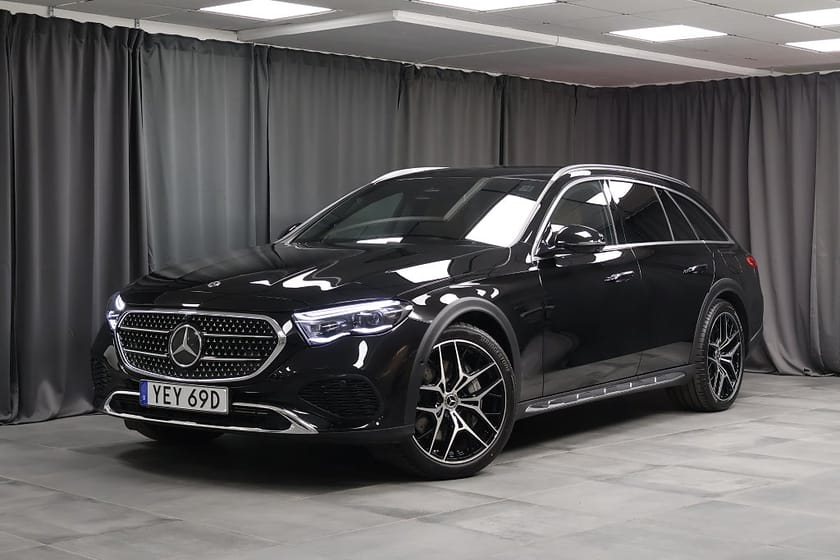 Bild 1 av Mercedes-Benz E 300 de 4MATIC All-Terrain Premium Burmester Superscreen