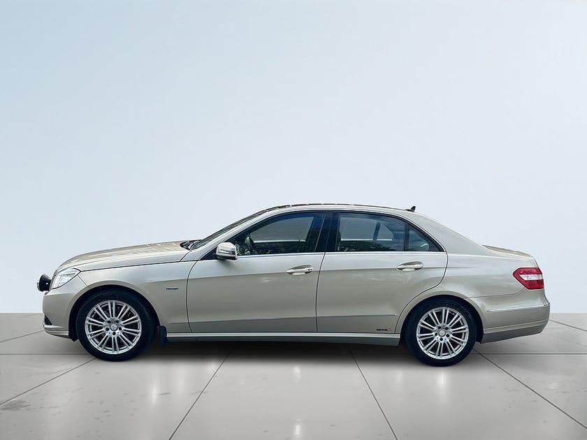 Bild 4 av Mercedes-Benz E 350 CDI 4MATIC BE 4MATIC/Drag/MoK/SoV-Däck/Pano/Psens