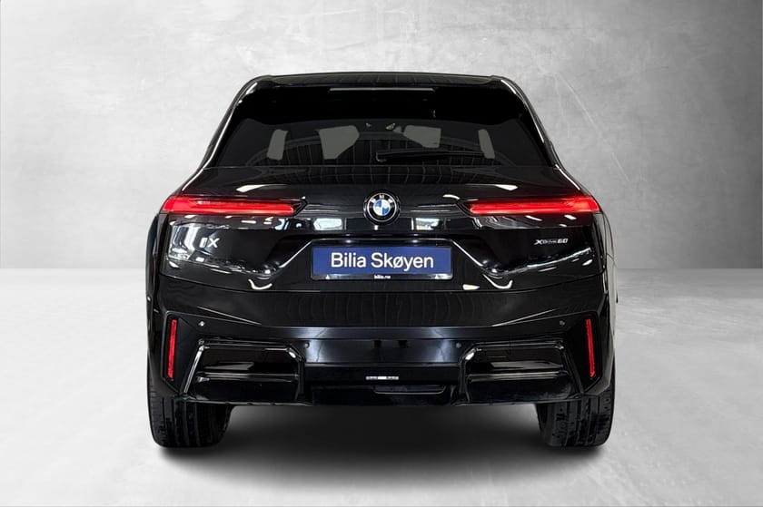Bilde 4 av BMW iX xDrive60 Supercharged,B&W,Luft,skinn