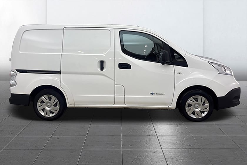 Bild 4 av Nissan e-NV200 Van Skåp 40 kWh Komfort+ Inredd Rattvärme MOMS 109hk