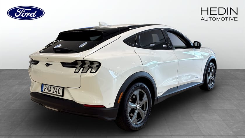 Bild 2 av Ford Mustang Mach-E Standard Range RWD (70 KWH) 269 HK RWD (70 KWH) Teknikpaket