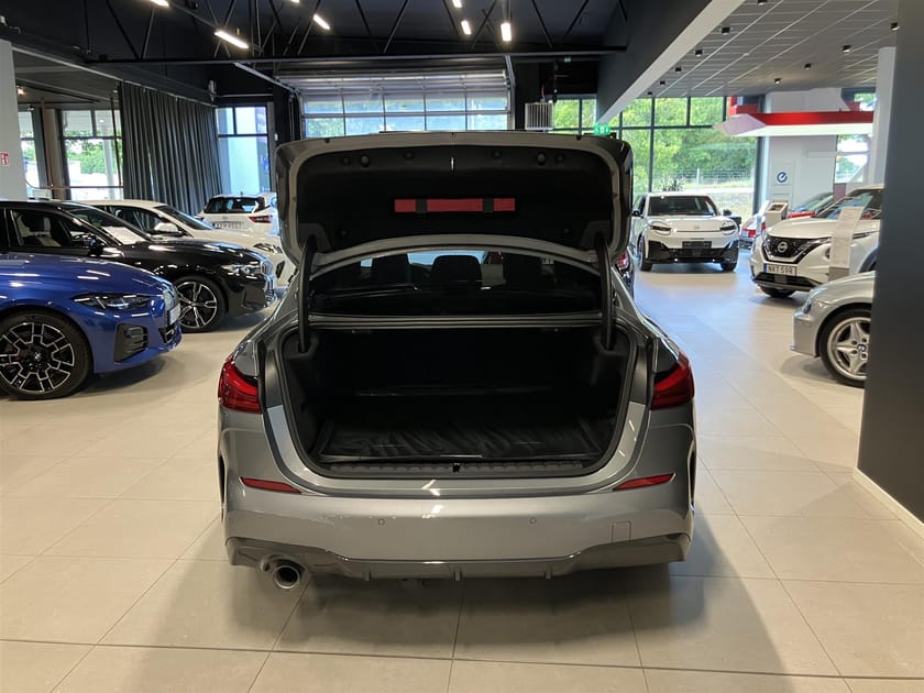 Bild 5 av BMW 218i Gran Coupé 136hk   M Sport Drag Pano Kamera HiFi Navi Läder Rattvärme